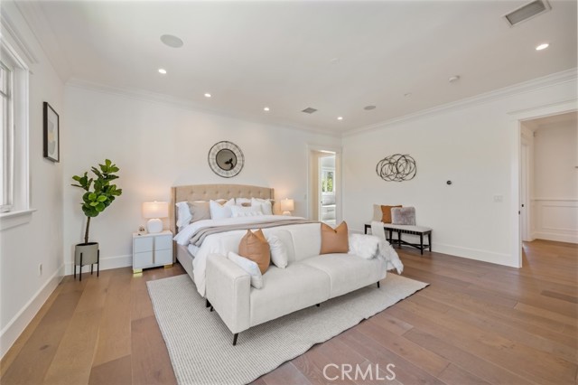 20701 Dumont Street, Woodland Hills CA: https://media.crmls.org/medias/ce221f68-d578-4664-a408-1fd023b7f782.jpg