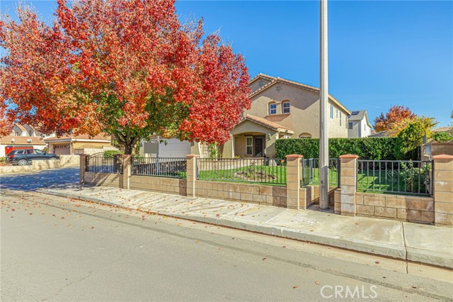 Detail Gallery Image 4 of 75 For 42234 Marbella St, Quartz Hill,  CA 93536 - 4 Beds | 2/1 Baths