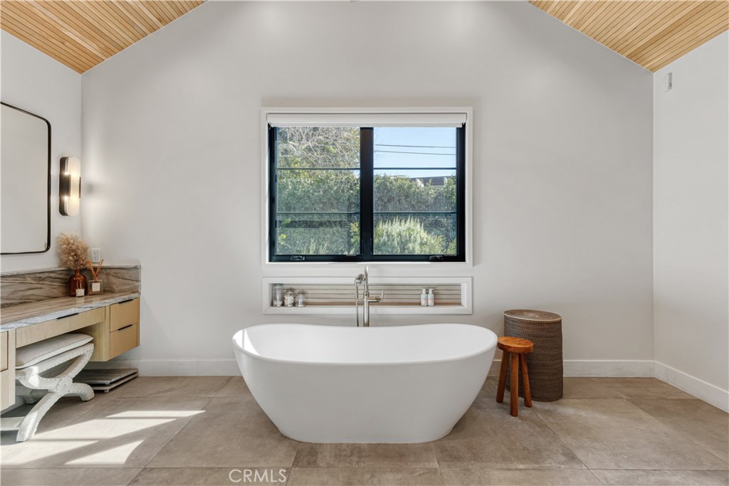 MLS #SR25262941 image #32