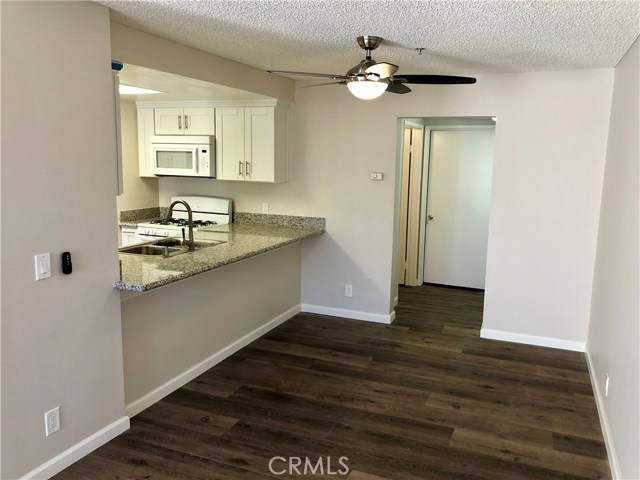 14082 Edwards Street, Westminster CA: https://media.crmls.org/medias/ce235af5-b45a-47fa-bb78-b094f5c79da9.jpg