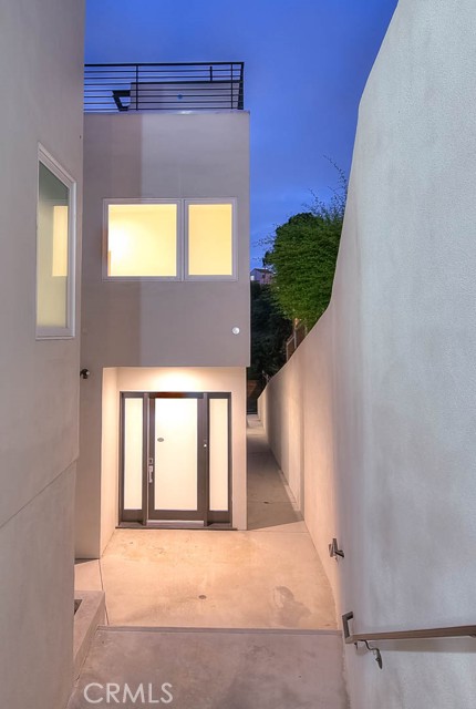 Detail Gallery Image 36 of 43 For 2608 Corralitas Dr, Silver Lake Los Angeles,  CA 90039 - 3 Beds | 2/1 Baths