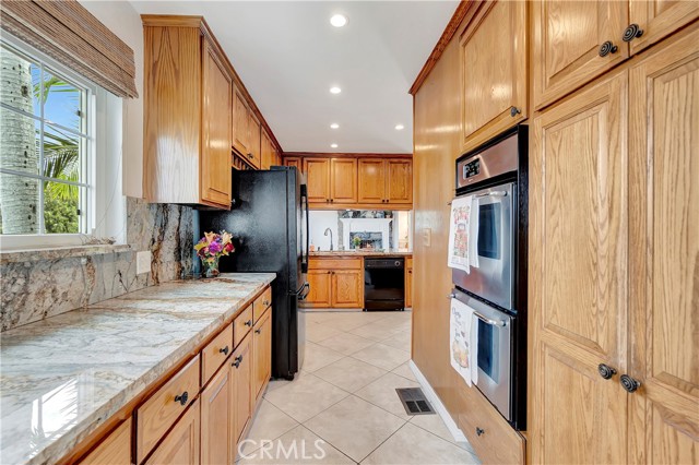 Detail Gallery Image 6 of 28 For 786 S Spanish Oak Ln, La Puente,  CA 91746 - 3 Beds | 1/1 Baths