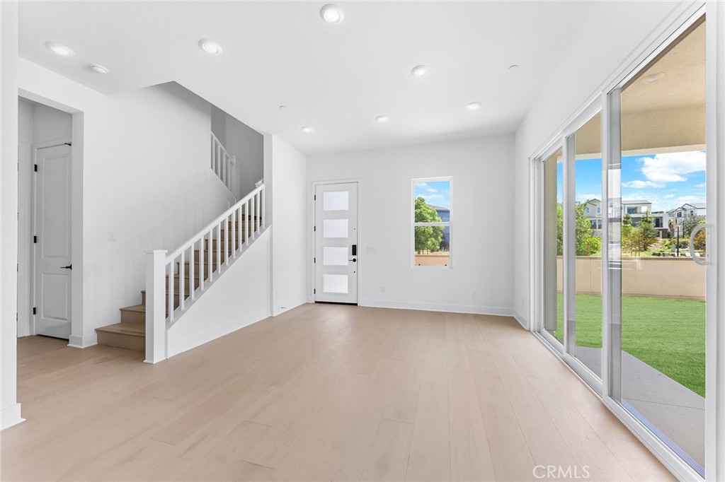 Ce24cd37 267d 463d 8e3d 47210980c8f0