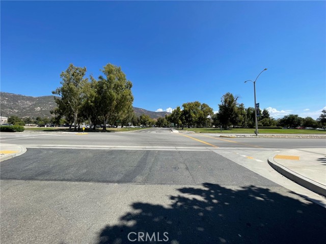 Detail Gallery Image 32 of 33 For 5374 N Alumni Ln, San Bernardino,  CA 92407 - 3 Beds | 2/1 Baths