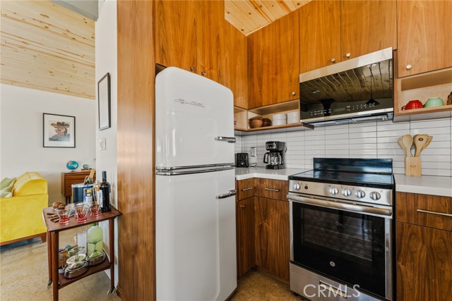 79124 Valle Vista Road, 29 Palms CA: https://media.crmls.org/medias/ce24ff3e-21b7-43df-987b-ba0d55eef685.jpg