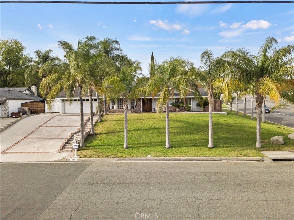 7811 Live Oak Drive, Jurupa Valley, CA 92509
