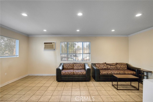 Detail Gallery Image 7 of 24 For 13150 Carl, Pacoima,  CA 91331 - 2 Beds | 1 Baths