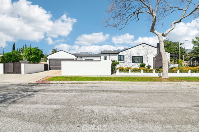 Detail Gallery Image 3 of 37 For 371 Sierra Madre Villa, Pasadena,  CA 91107 - 4 Beds | 2 Baths