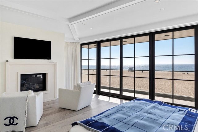 2428 The Strand, Hermosa Beach CA: https://media.crmls.org/medias/ce2602af-e4ab-4bf2-9549-2cafc2c57b91.jpg