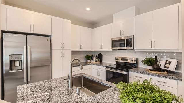 Detail Gallery Image 1 of 27 For 36351 Elizabeth Ln #36106,  Wildomar,  CA 92595 - 3 Beds | 2/1 Baths