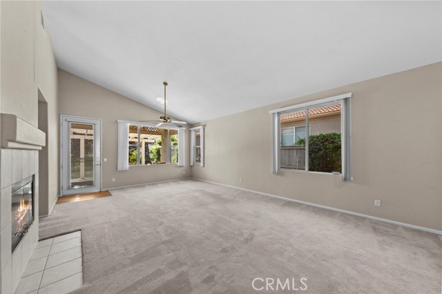 23727 Corte Andar, Temecula CA: https://media.crmls.org/medias/ce26c04d-a99f-4a87-bac0-f83215c2f3c7.jpg
