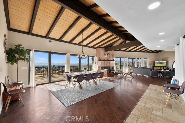 38225 Camino Sierra Road, Temecula CA: https://media.crmls.org/medias/ce275323-bd79-41b6-89b4-f856a082ea3d.jpg