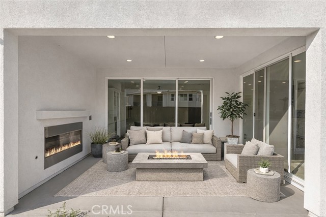 Detail Gallery Image 15 of 58 For 1626 Corte Medialuna, Chula Vista,  CA 91913 - 5 Beds | 4/1 Baths