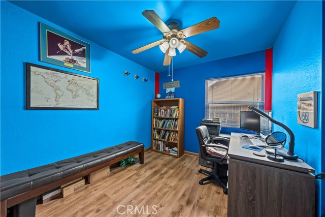 13995 Ranchero Dr, Fontana CA: https://media.crmls.org/medias/ce28aeae-8d3b-42e0-882a-9a56a6739dab.jpg