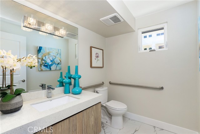 Detail Gallery Image 7 of 63 For 5 Turnberry Ln, Phillips Ranch,  CA 91766 - 3 Beds | 3 Baths