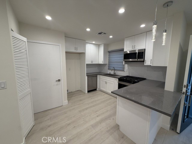 1454 East Wilson photo 7