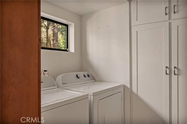 Detail Gallery Image 33 of 38 For 27902 Squirrel, Lake Arrowhead,  CA 92352 - 3 Beds | 2 Baths