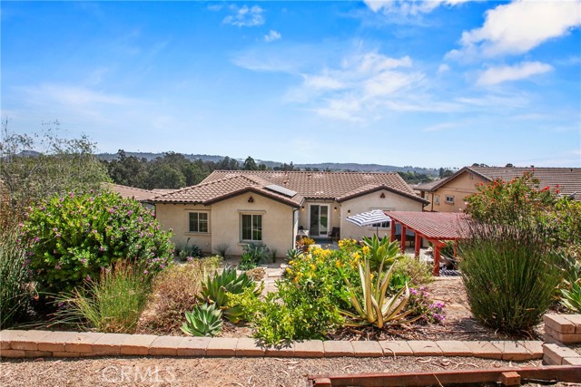 1283 Hollysprings Lane, Santa Maria CA: https://media.crmls.org/medias/ce2a718d-6b09-404a-9b0e-539f88ee1bce.jpg