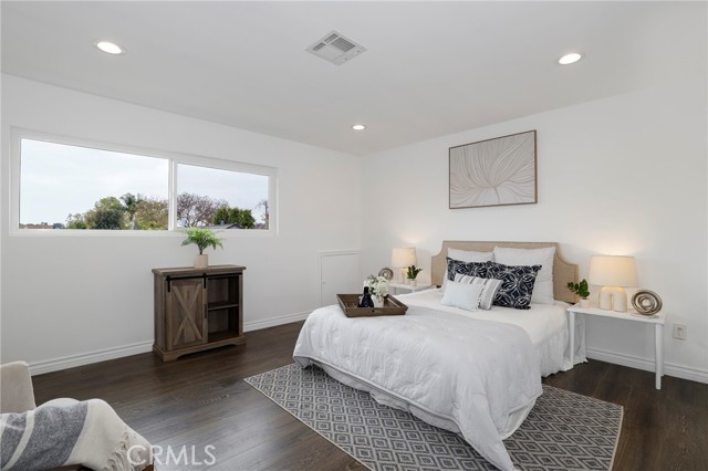 6164 Lorelei Avenue, Lakewood CA: https://media.crmls.org/medias/ce2a83b8-1327-41fc-b6eb-10608242a9e3.jpg