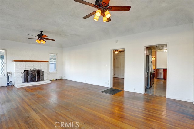 Detail Gallery Image 4 of 35 For 5907 Ibbetson Avenue, Lakewood,  CA 90713 - 2 Beds | 1 Baths