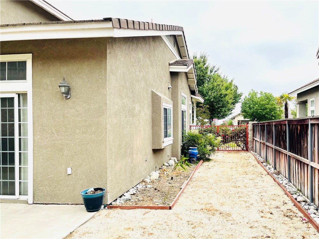 MLS #OC25252647 image #25