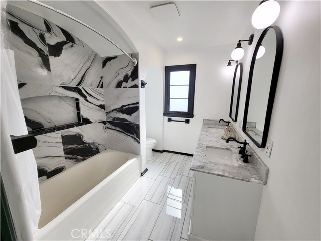 Detail Gallery Image 37 of 47 For 441 E 17th St, Long Beach,  CA 90813 - – Beds | – Baths