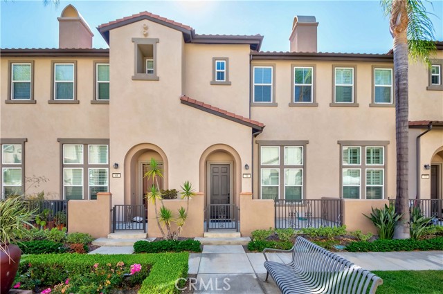 Detail Gallery Image 2 of 39 For 70 Stockton, Buena Park,  CA 90621 - 3 Beds | 2/1 Baths