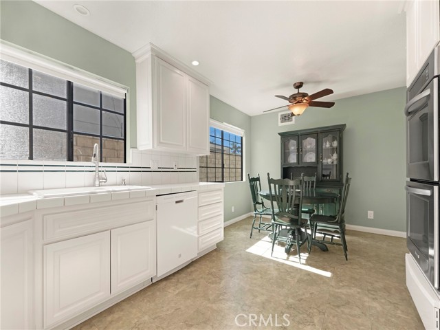 Detail Gallery Image 21 of 34 For 26721 Diaz Dr, Saugus,  CA 91350 - 4 Beds | 2 Baths