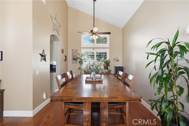 Detail Gallery Image 14 of 53 For 44593 Jamin, Temecula,  CA 92592 - 4 Beds | 2/1 Baths