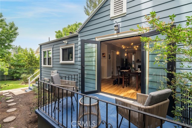 1812 Las Flores Drive, Los Angeles CA: https://media.crmls.org/medias/ce2d0d1b-cf3b-420c-8e42-4fbc68abbead.jpg
