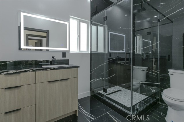 15009 Wyandotte Street, Van Nuys CA: https://media.crmls.org/medias/ce2d49de-c76b-4323-8fbe-00c1216bf97f.jpg