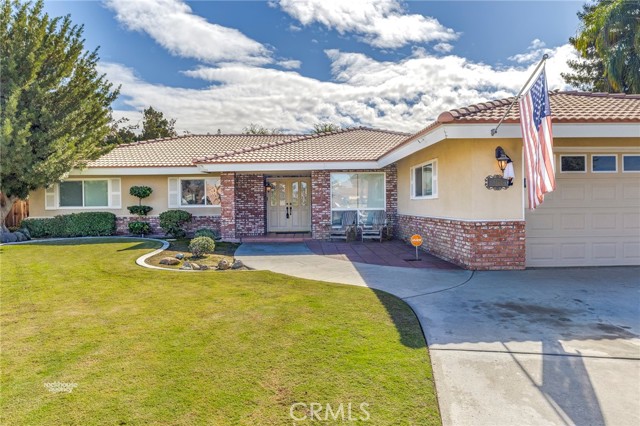 Detail Gallery Image 3 of 46 For 7805 Westdumfries Ct, Bakersfield,  CA 93309 - 4 Beds | 2 Baths