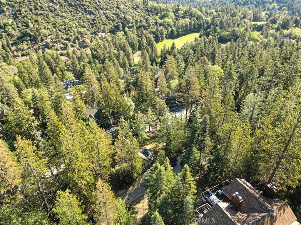 https://media.crmls.org/medias/ce2f08bb-88f1-4ee8-ad84-836c57a3ab98.jpg?preset=X-Large
