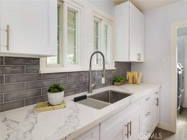 Detail Gallery Image 14 of 30 For 5451 W 117th St, Hawthorne,  CA 90304 - 3 Beds | 2 Baths