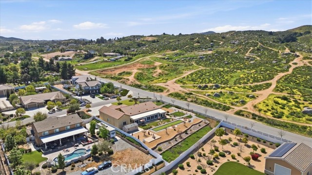 25508 Beth, Menifee CA: https://media.crmls.org/medias/ce2f53f2-6347-4f04-9a74-bf3db75e61b1.jpg