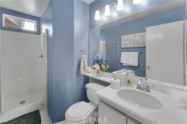 Detail Gallery Image 10 of 17 For 14028 Yorktown Ct, Fontana,  CA 92336 - 4 Beds | 3 Baths