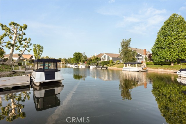 2567 Oakshore Drive, Westlake Village CA: https://media.crmls.org/medias/ce2fae9b-95b9-4190-a903-88e49b87a0bf.jpg