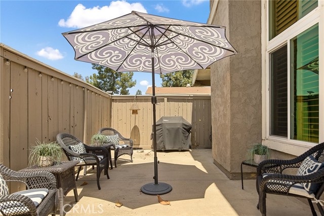 Detail Gallery Image 3 of 24 For 2061 W Redlands Bld 7a,  Redlands,  CA 92373 - 2 Beds | 2 Baths