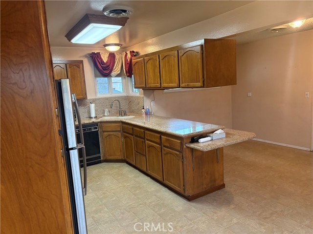 Detail Gallery Image 4 of 13 For 8960 Delano, Riverside,  CA 92503 - 4 Beds | 2 Baths