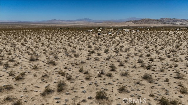 Detail Gallery Image 5 of 16 For 774 Manzanita Rd, Johnson Valley,  CA 92285 - – Beds | – Baths