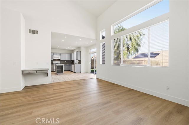 Detail Gallery Image 19 of 60 For 5319 Essex, Palmdale,  CA 93552 - 4 Beds | 3 Baths