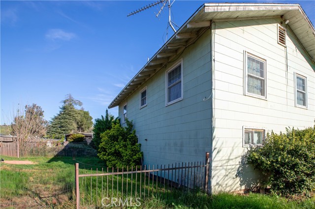 Image 4 of 24 For 3942 Marcus  