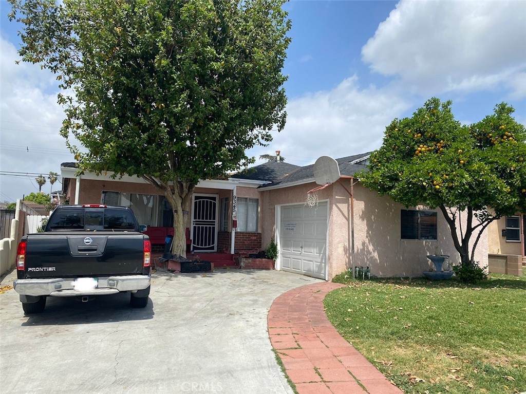 9345 Foster Road, Downey, CA 90242