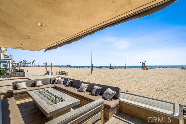 2800 W Oceanfront, Newport Beach, California 92663, 4 Bedrooms Bedrooms, ,4 BathroomsBathrooms,Residential Lease,For Rent,2800 W Oceanfront,CRPW23160907