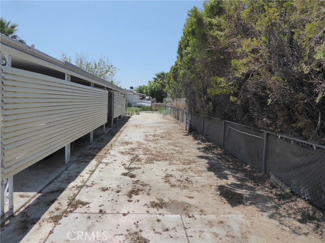 Detail Gallery Image 2 of 25 For 43435 Bos Cir, Hemet,  CA 92544 - 2 Beds | 2 Baths