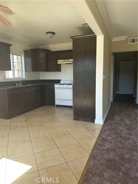 3831 Wall Street, Los Angeles CA: https://media.crmls.org/medias/ce337c7f-22ca-45cd-8e04-60c426bcc23a.jpg