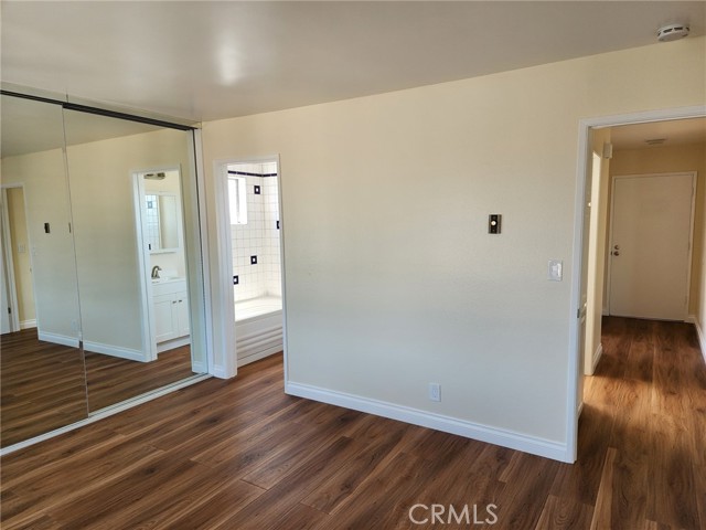 Detail Gallery Image 6 of 9 For 185 Quincy Ave #402,  Long Beach,  CA 90803 - 2 Beds | 2 Baths