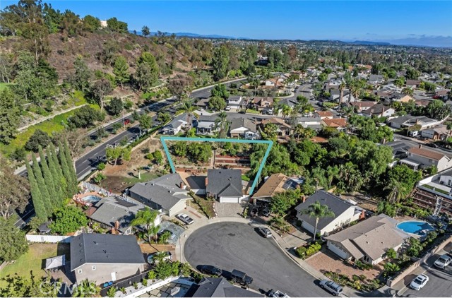 26812 Via Llano, Mission Viejo CA: https://media.crmls.org/medias/ce344839-8f60-4b4e-918d-1716c8b814fe.jpg