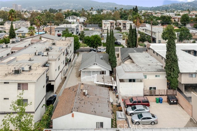 Detail Gallery Image 5 of 30 For 818 E Windsor Rd, Glendale,  CA 91205 - 3 Beds | 2 Baths