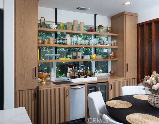 11 Southern Hills Drive, Aliso Viejo CA: https://media.crmls.org/medias/ce3723f6-e45c-4594-b06b-7df3a41f8ea3.jpg